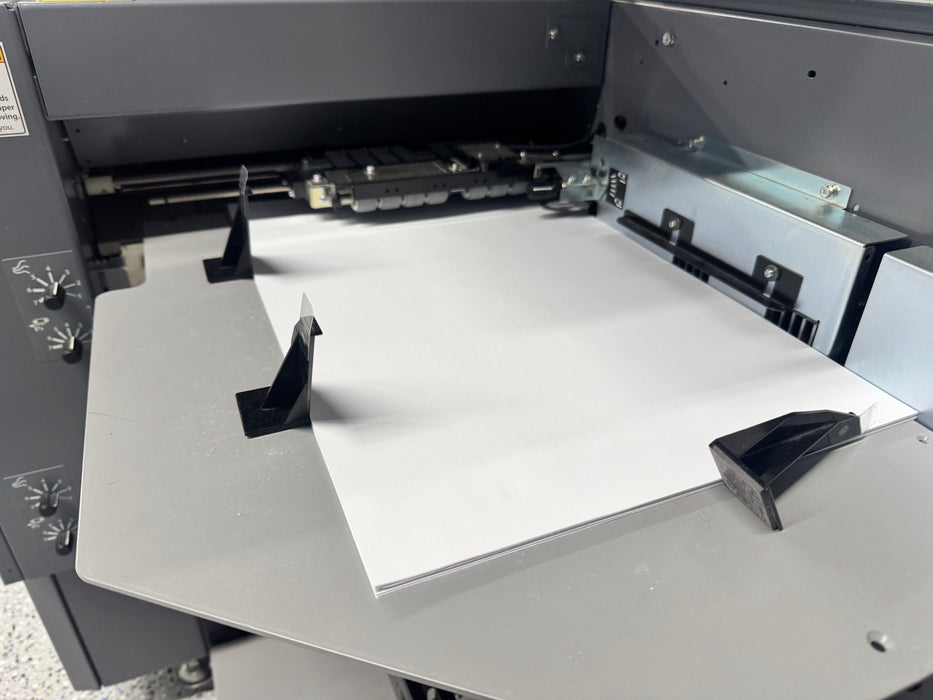 Duplo 350i Digital Booklet System (2015)