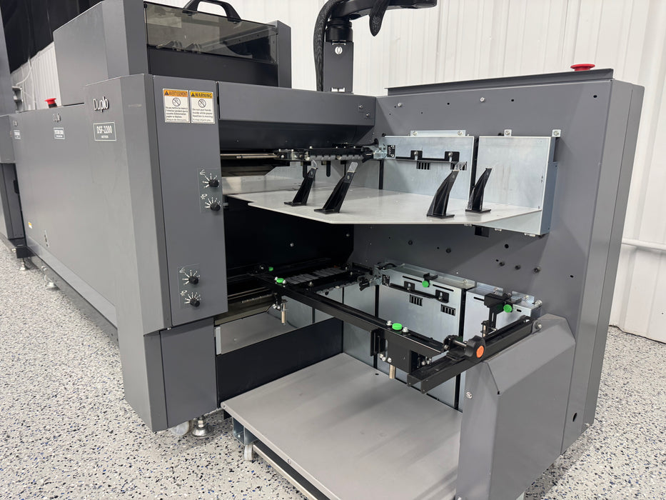 PRE_OWNED Duplo 350i Digital Booklet System with Square Spine Option