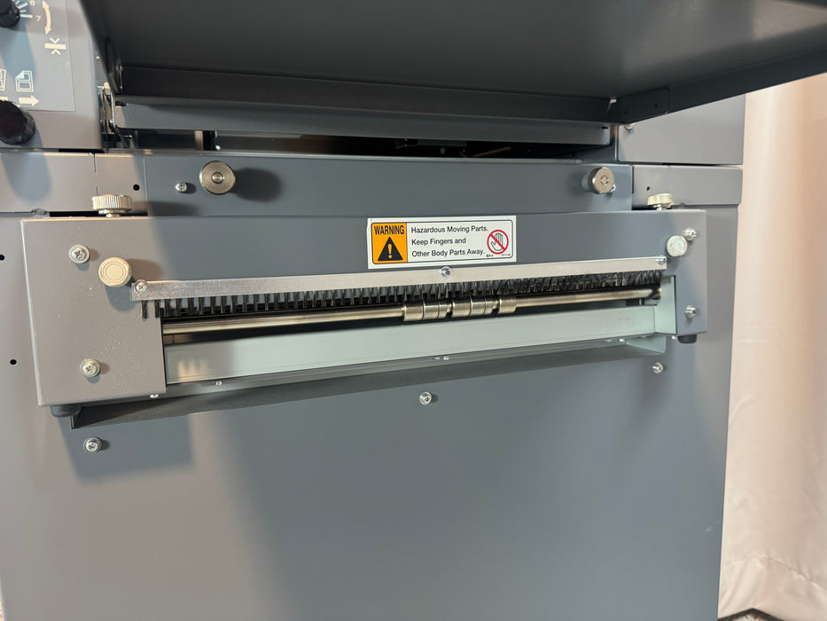 Duplo DC-616 PRO Slitter/Cutter/Creaser (LIKE NEW)