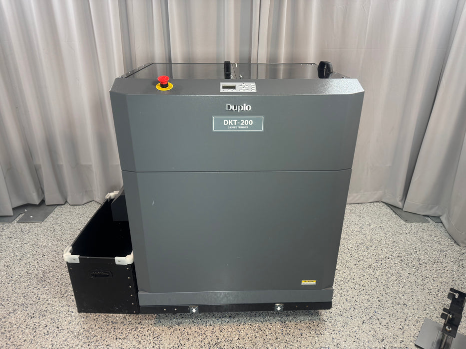 PRE-OWNED Duplo DKT-200 2-Knife Trimmer